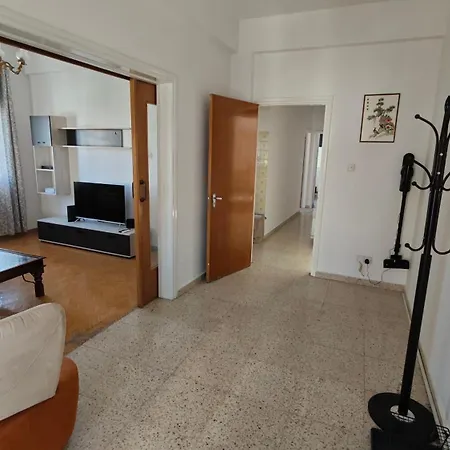 Center Spacious *