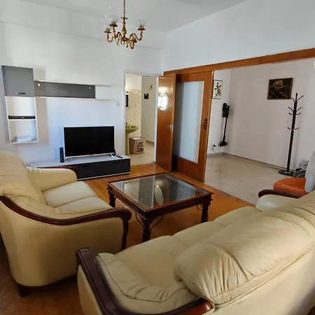 Center Spacious Appartamento Nicosia
