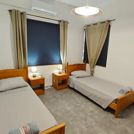 Center Spacious *