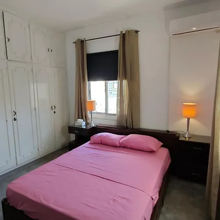 Apartment Center Spacious
